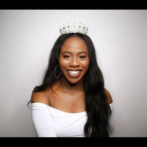 Meet your Posher, Deborah